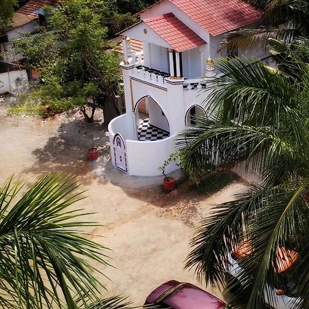 Meena Mahal Cottage กาไรก์กูดี ภายนอก รูปภาพ