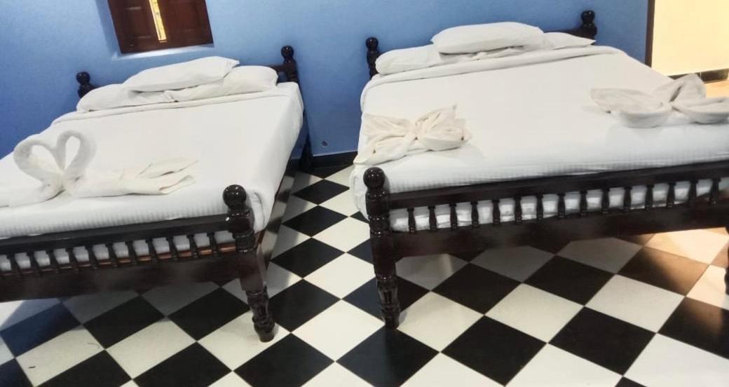 Meena Mahal Cottage กาไรก์กูดี ภายนอก รูปภาพ