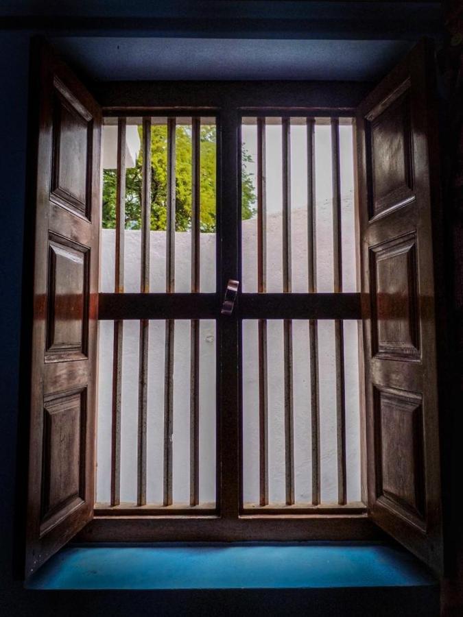 Meena Mahal Cottage กาไรก์กูดี ภายนอก รูปภาพ