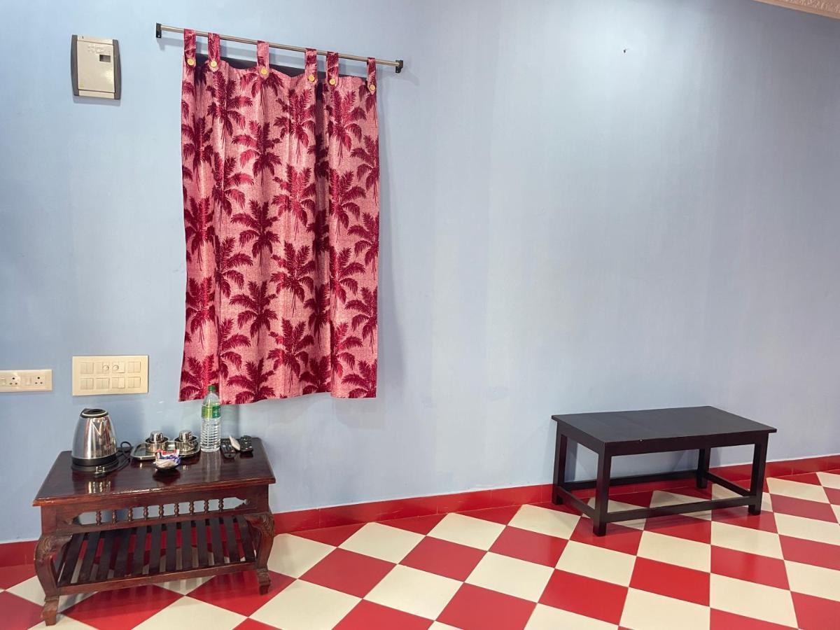 Meena Mahal Cottage กาไรก์กูดี ภายนอก รูปภาพ