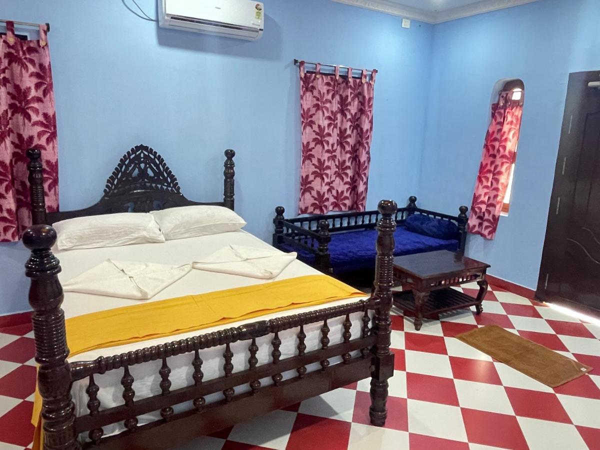 Meena Mahal Cottage กาไรก์กูดี ภายนอก รูปภาพ